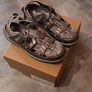 Elegant Brown Women's Sandals